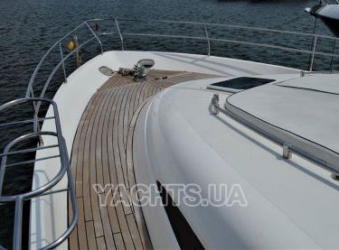 Носовая часть на яхте Fairline 62 - Yachts.ua